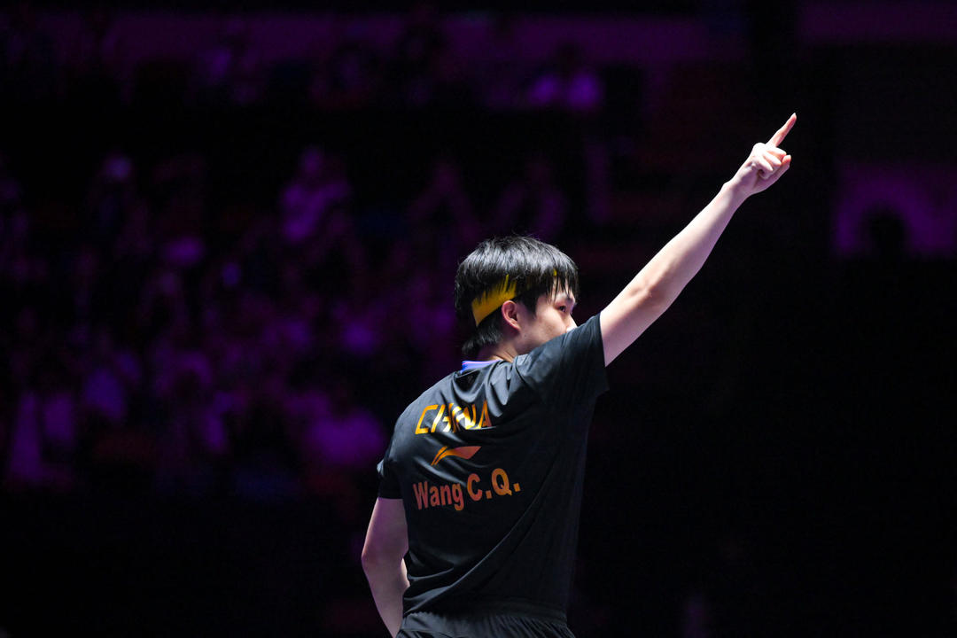 赛场备受冲 赛场备受冲