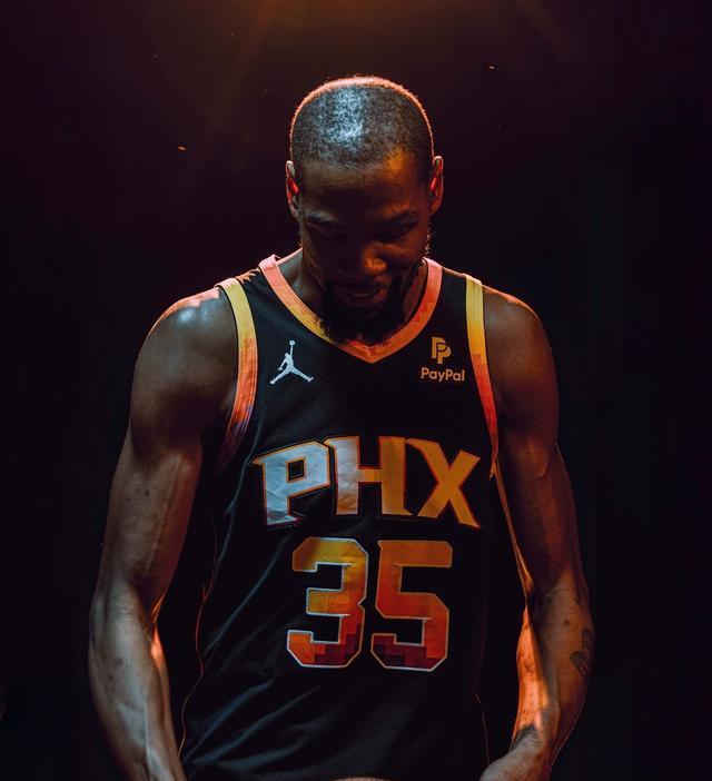 杜兰特提前, 闻发布会上 杜兰特提前, 闻发布会上