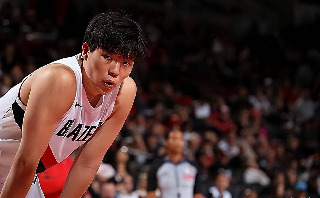 身材高大的 身材高大的